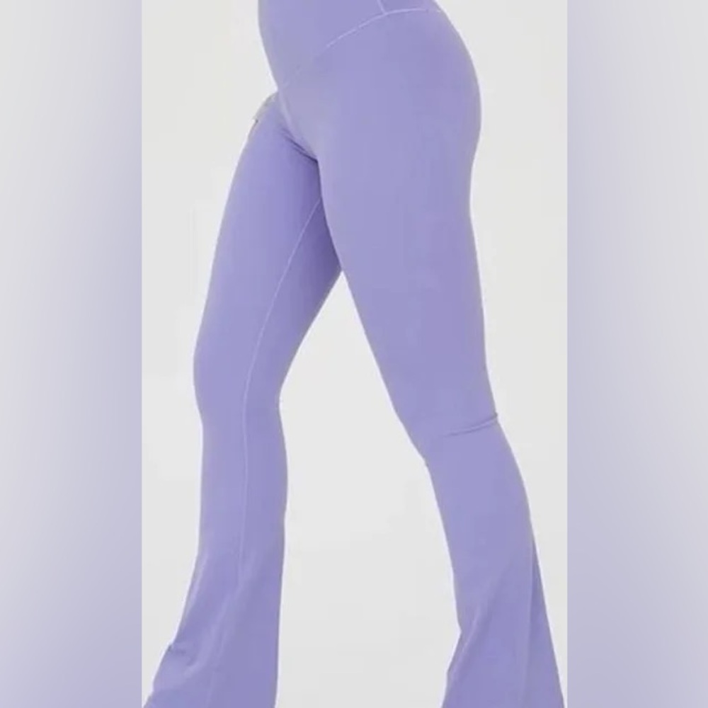 NWOT aerie high rise flare leggings